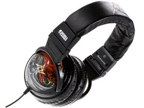 Metallica team with Skullcandy, launch Death Magnetic headphones